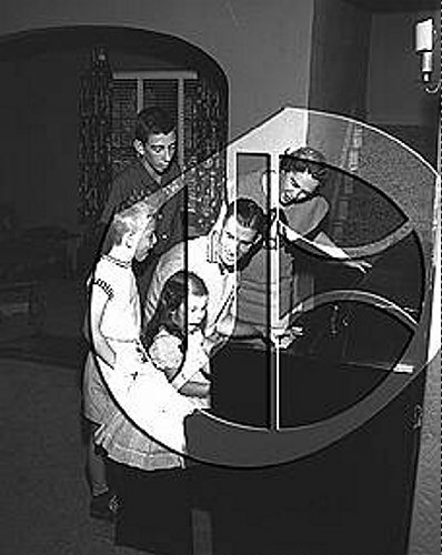 Tommy Byrne and Family56N0359